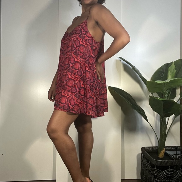 SHOW ME YOUR MUMU snake print spaghetti strap shift dress - Picture 7 of 16